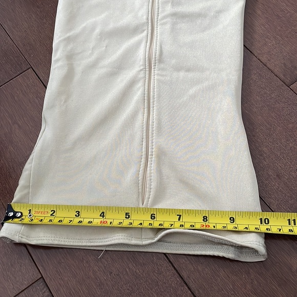 Compression undershirts - Picture 7 of 7